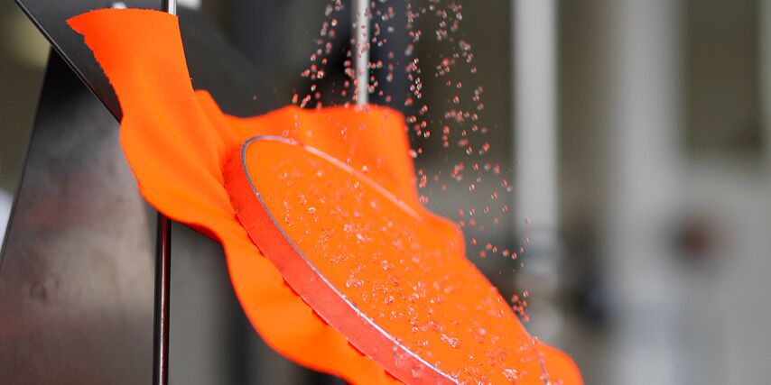 „Hohenstein: Hydrophobins – water- and dirt-repellent textile finishes“